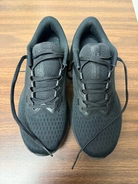 Nike Women's All-Black Lightweight Training Sneakers